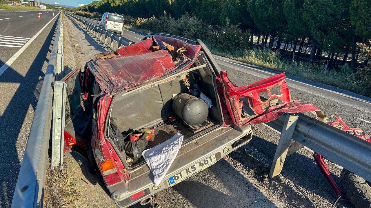 Uşak'ta Hurdaya Dönen Cip 1 Kişiye Mezar Oldu 2